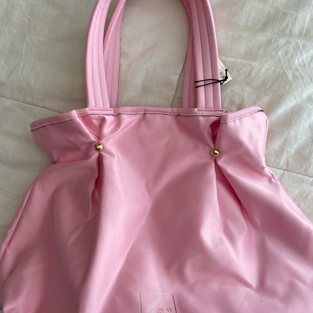New with tags Victoria’s Secret Bag measurements in photo Pink